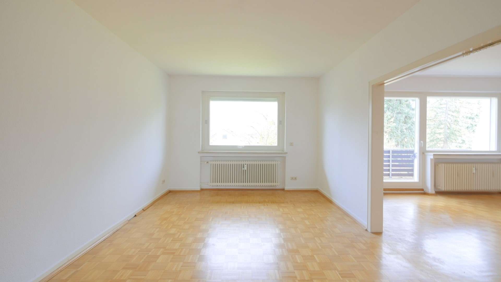 Ess-/Arbeits-/Kinderzimmer